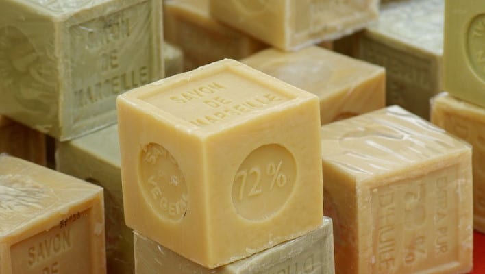 Soap Helps To Eliminate Stains Quickly
