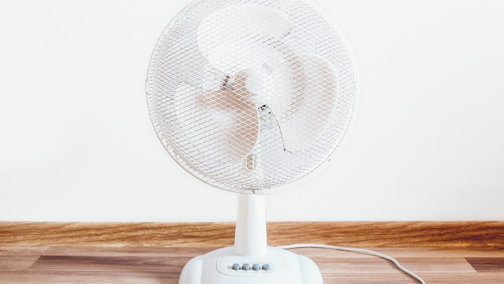use a fan to increase the circulation around your drying superglue